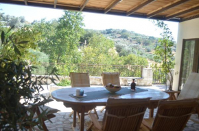 Stone countryhouse Paliama by the River in S Crete